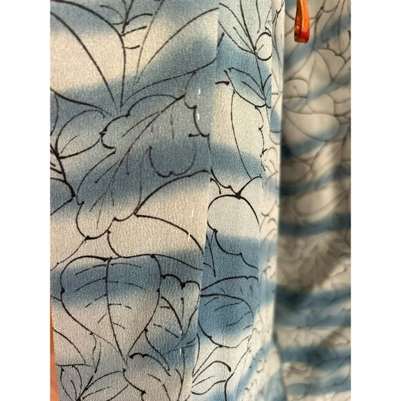 Vintage Japanese Blue Floral Kimono Jacket 100% Silk Beautiful Artisan Stitching - Picture 11 of 11